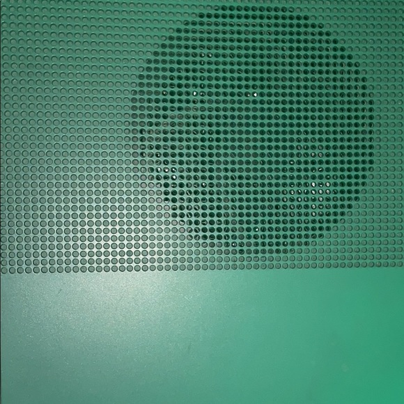 Xbox One S - Picture 2 of 2